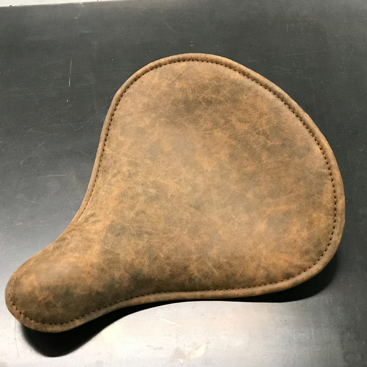 Distressed Brown Solo Seat - Large Cycle Refinery